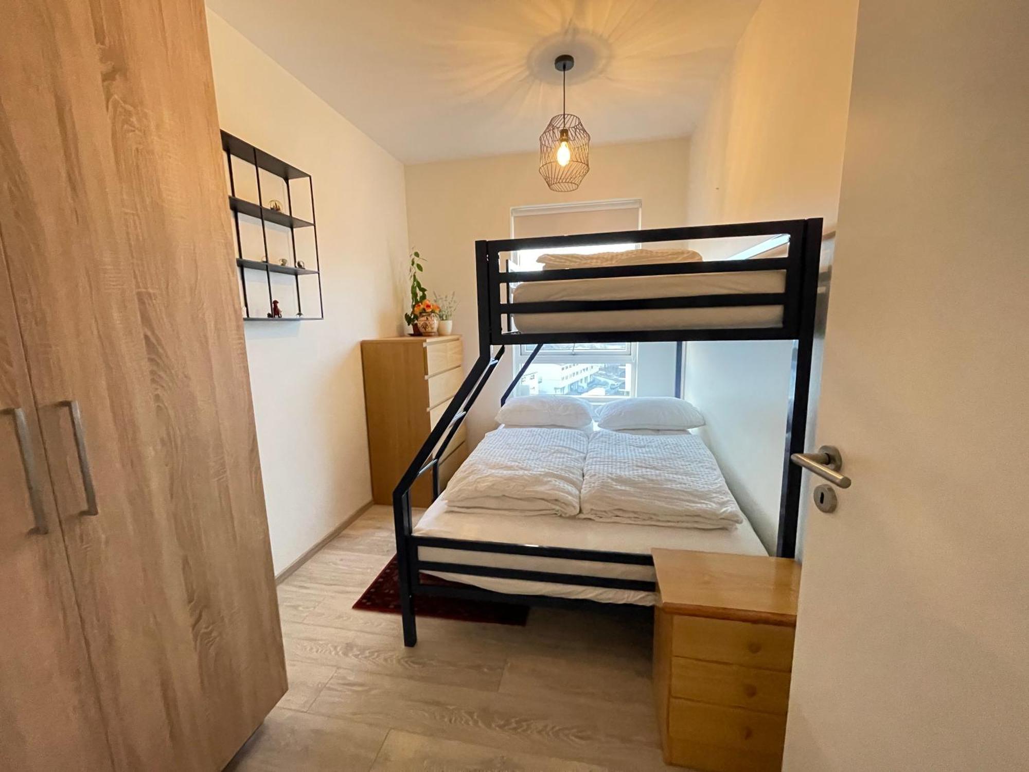 Modern And Spacious 3 Bedroom Apartment In Kopavogur Reykjavik Bagian luar foto