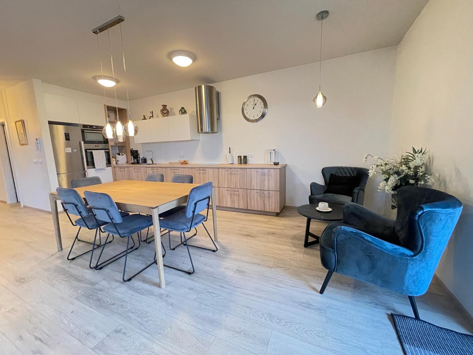 Modern And Spacious 3 Bedroom Apartment In Kopavogur Reykjavik Bagian luar foto