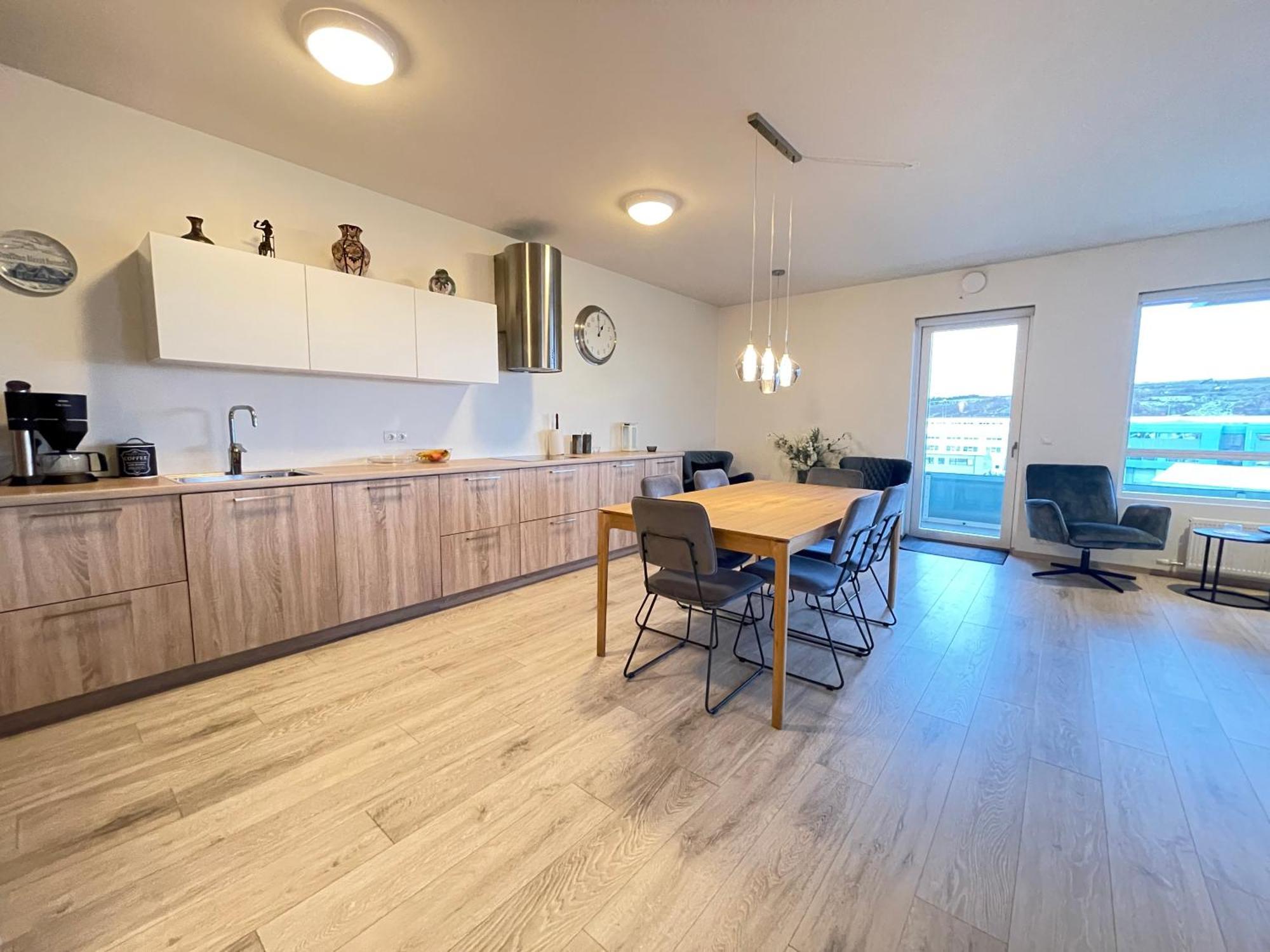 Modern And Spacious 3 Bedroom Apartment In Kopavogur Reykjavik Bagian luar foto